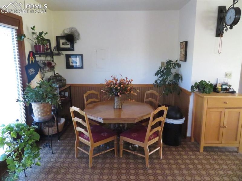 1911 N 7th St, Colorado Springs, CO 80907