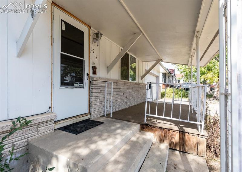 1912 Capulin Dr, Colorado Springs, CO 80910
