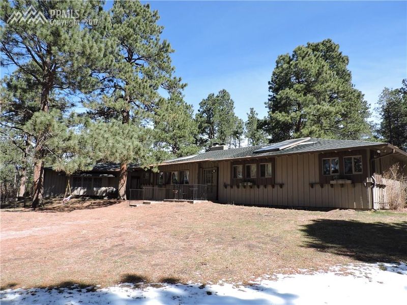 19135 White Fawn Dr, Monument, CO 80132