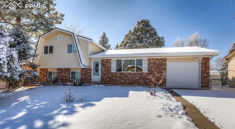 1914 Montezuma Dr, Colorado Springs, CO 80910