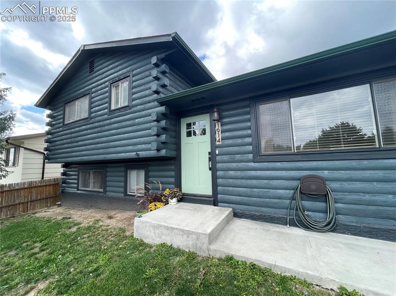 1914 Wooten Rd, Colorado Springs, CO 80915