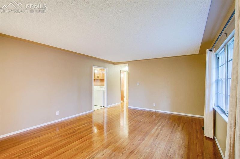 1914 Wynkoop Dr, Colorado Springs, CO 80909