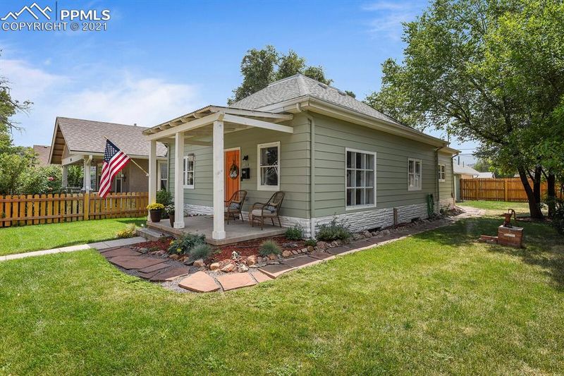 1915 W Cucharras St, Colorado Springs, CO 80904