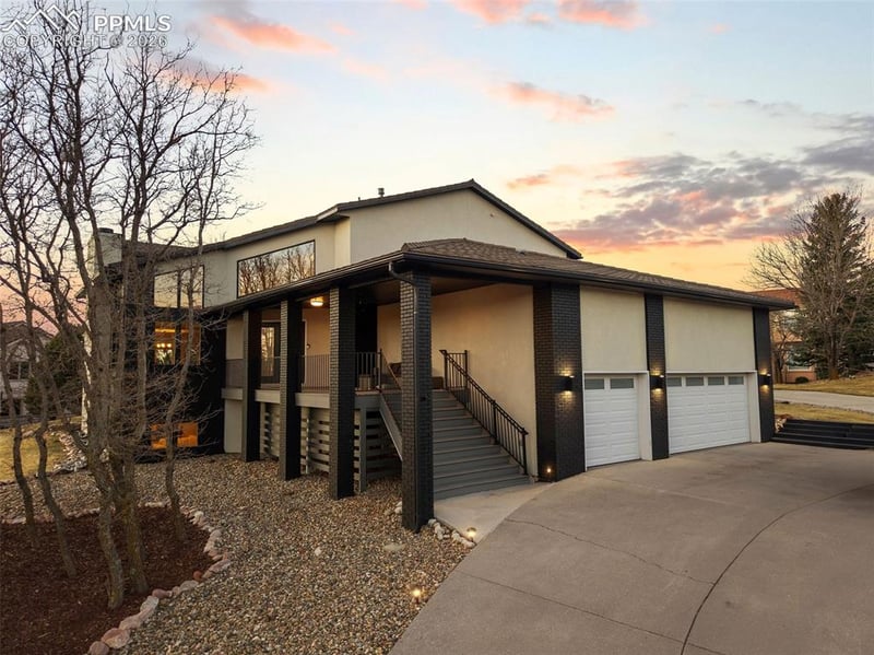 1915 Hunters Point Ln, Colorado Springs, CO 80919