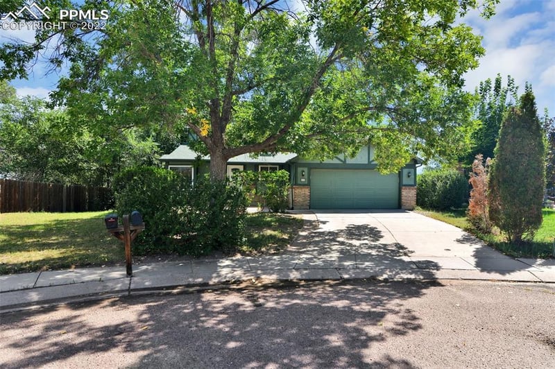 1915 Seven Arrow Dr, Colorado Springs, CO 80915