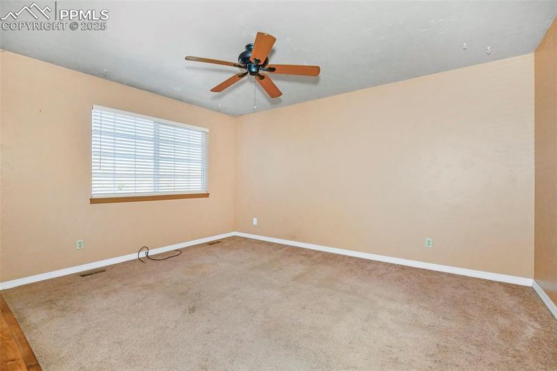 1915 Tanager Way, Colorado Springs, CO 80906