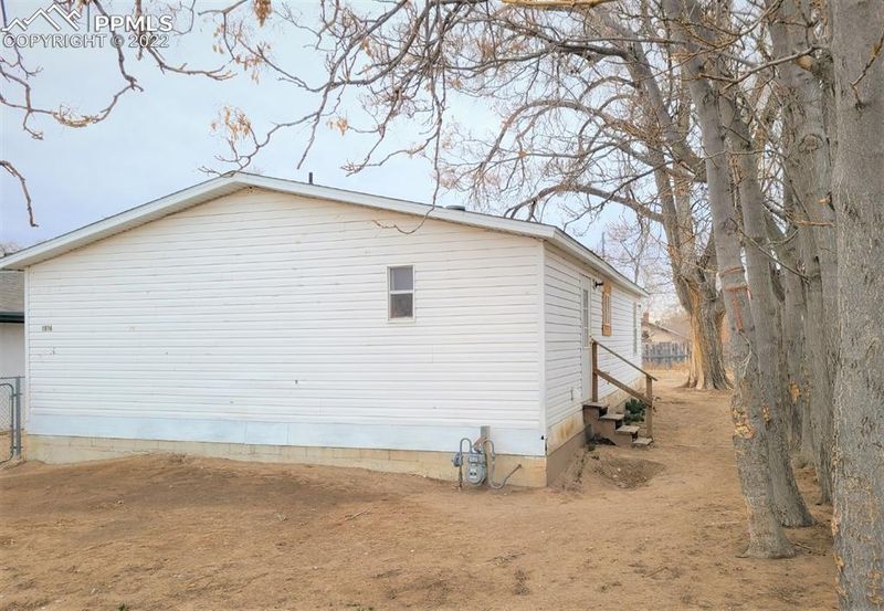 1916 E 11th St, Pueblo, CO 81001