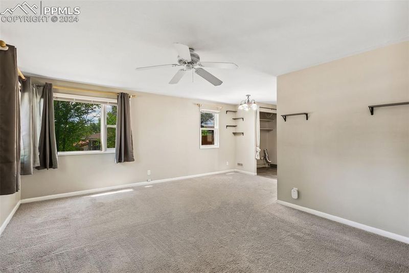1916 Downing Dr, Colorado Springs, CO 80909
