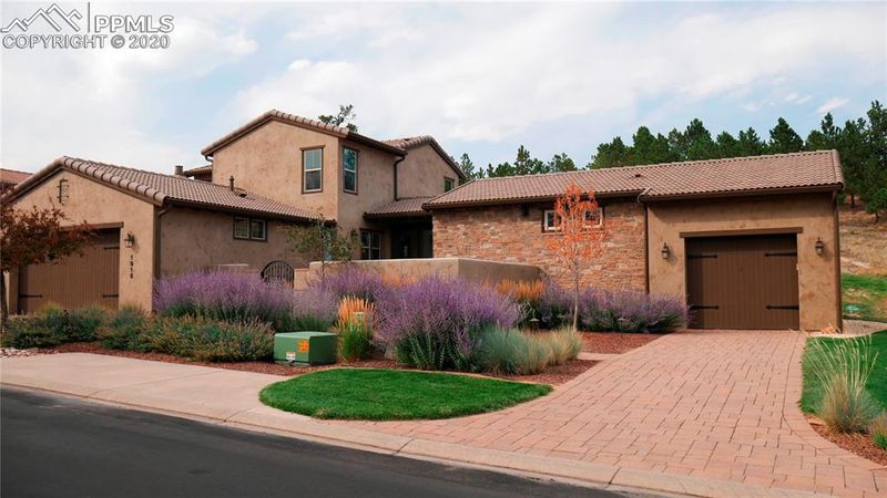 1916 La Bellezza Grv, Colorado Springs, CO 80919