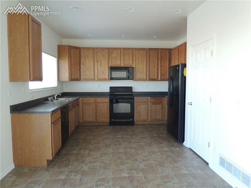 1918 Capital Dr, Colorado Springs, CO 80951