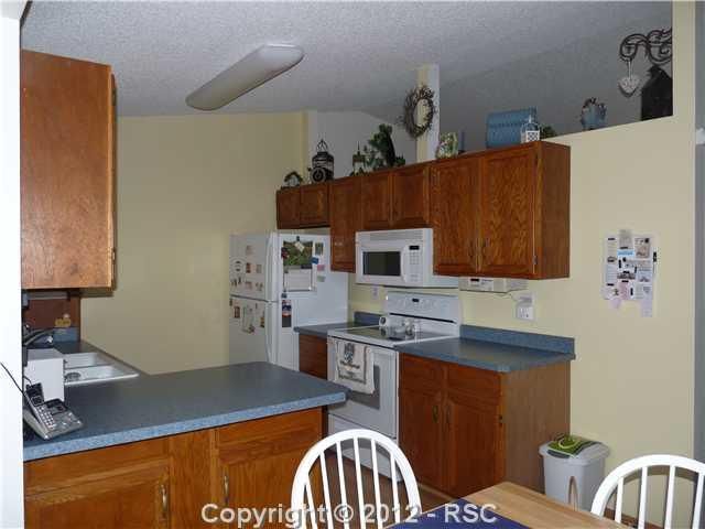 1918 Independence Dr, Colorado Springs, CO 80920