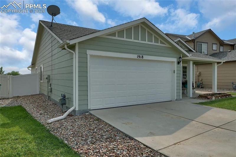 1918 Mirror Ct, Pueblo, CO 81005
