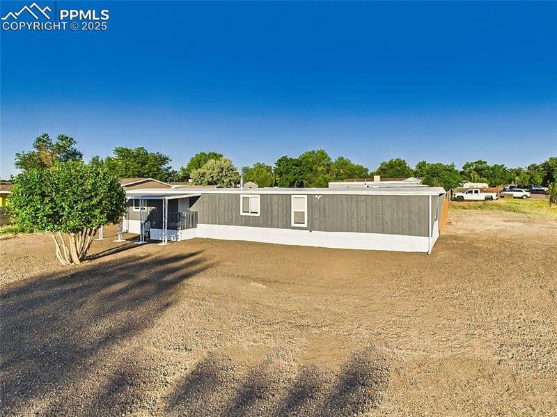 192 E Kipling Dr, Pueblo, CO 81007