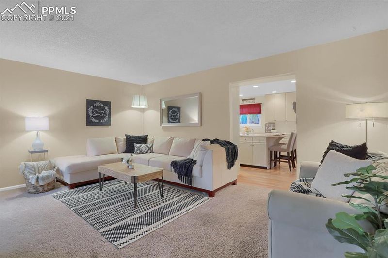 192 Tamarron Dr, Colorado Springs, CO 80919