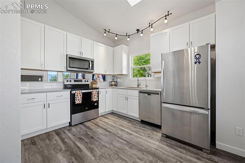 1920 Ambleside Dr, Colorado Springs, CO 80915