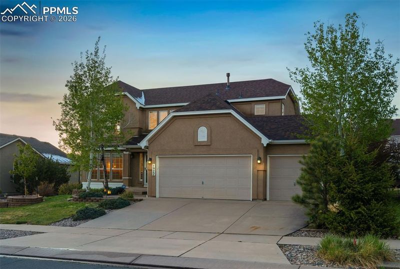 1922 Fieldcrest Dr, Colorado Springs, CO 80921