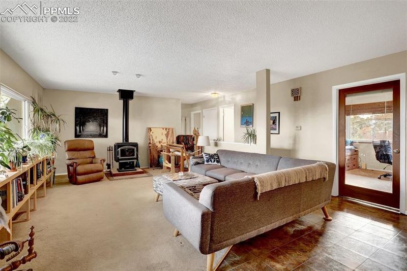 1923 Parkview Blvd, Colorado Springs, CO 80905
