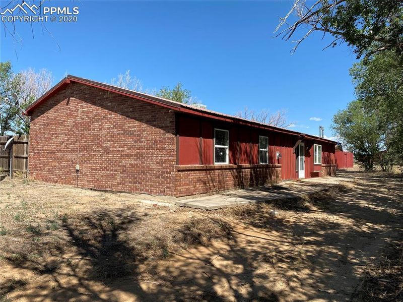 19230 Loop Rd, Colorado Springs, CO 80928