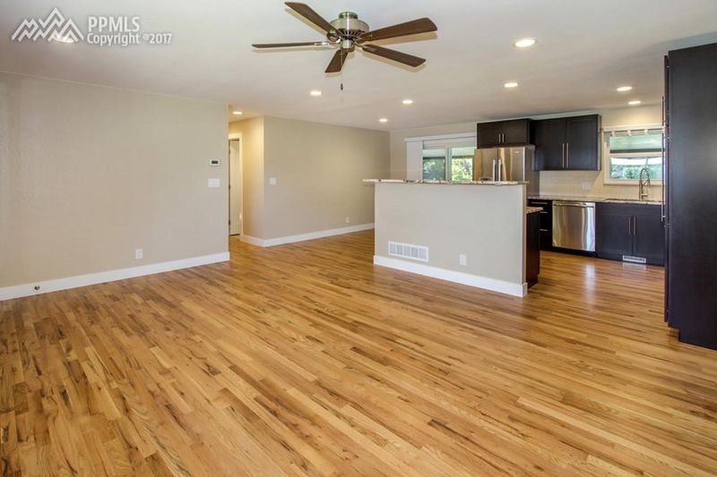 1924 Springfield Dr, Fort Collins, CO 80521