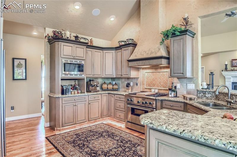 19240 Royal Troon Dr, Monument, CO 80132