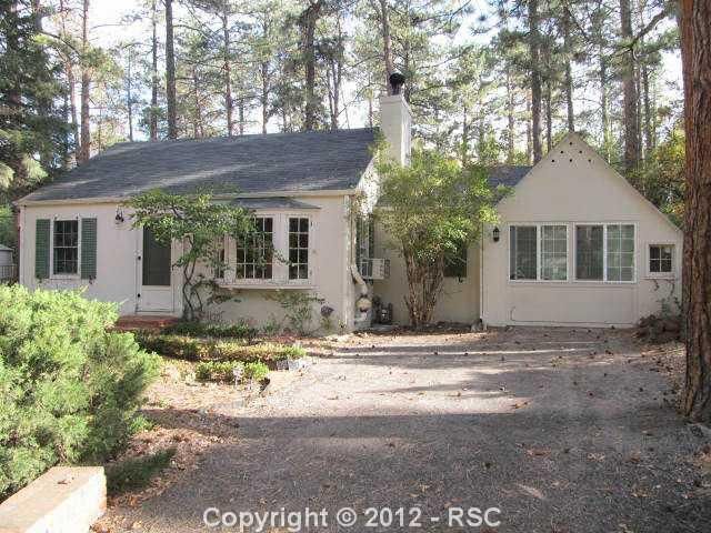 1925 Pine Grove Ave, Colorado Springs, CO 80906