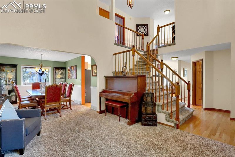 1925 Spicewood Ln, Colorado Springs, CO 80920