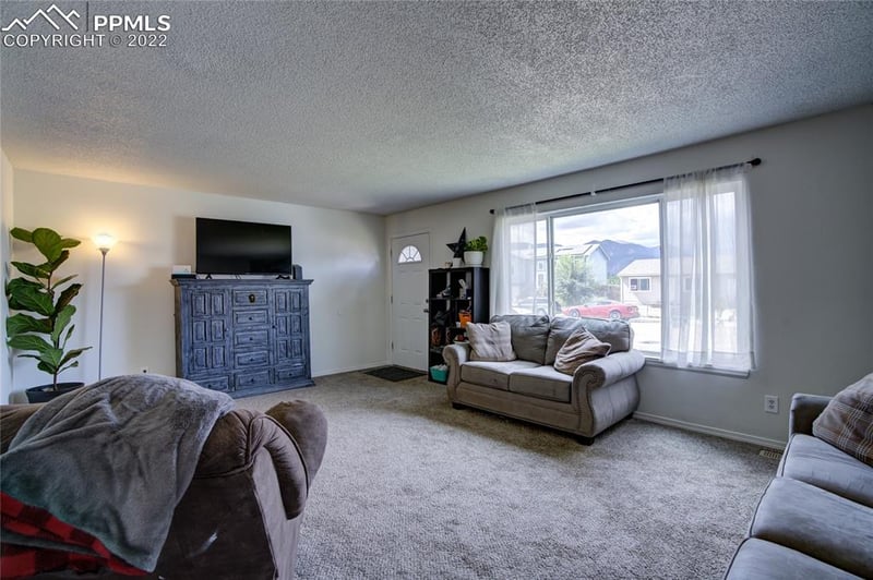 1925 Swearinger Dr, Colorado Springs, CO 80906