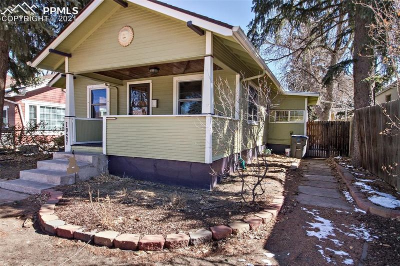 1927 N Corona St, Colorado Springs, CO 80907
