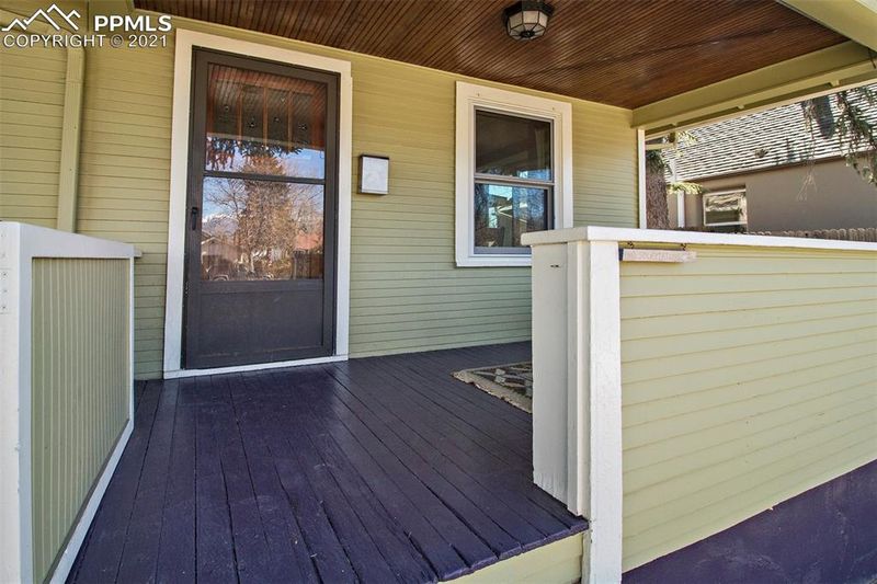 1927 N Corona St, Colorado Springs, CO 80907