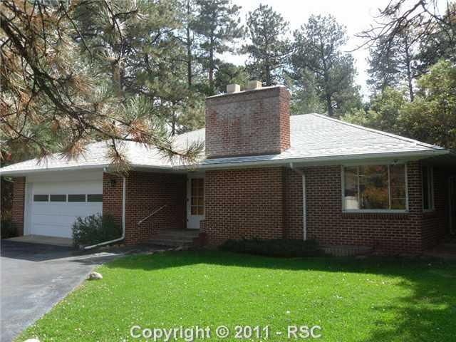 1929 Pine Grove Ave, Colorado Springs, CO 80906