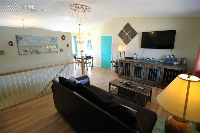 1931 Palm Dr, Colorado Springs, CO 80918
