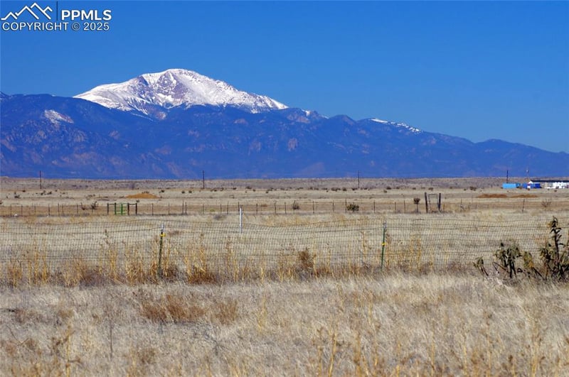 19310 Powers Rd, Colorado Springs, CO 80928