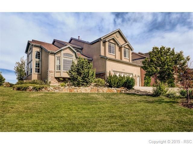 1932 Bridle Oaks Ln, Colorado Springs, CO 80921
