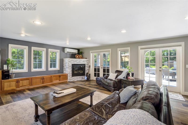 1932 El Parque St, Colorado Springs, CO 80907