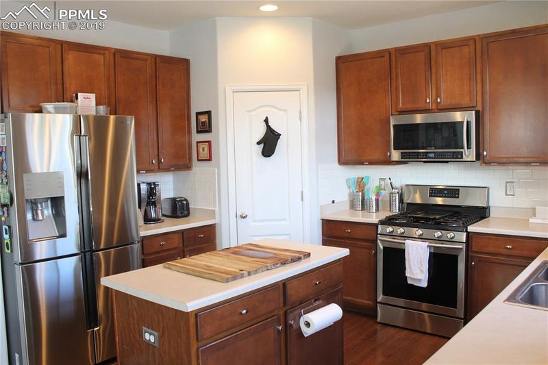 1933 Lillian Way, Colorado Springs, CO 80951