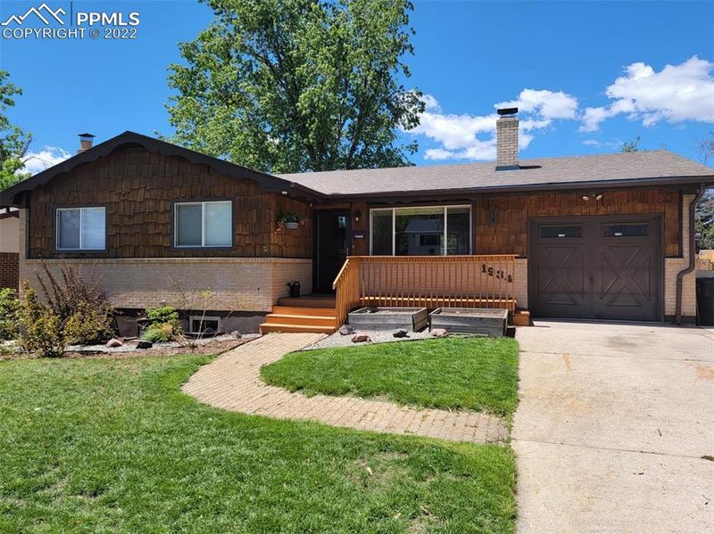 1934 Tesla Dr, Colorado Springs, CO 80909