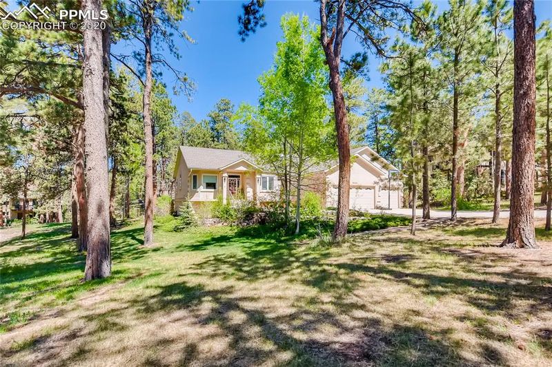 19340 Glen Hollow Cir, Monument, CO 80132