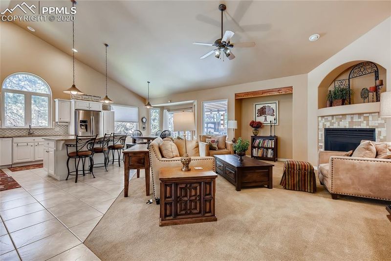 19340 Glen Hollow Cir, Monument, CO 80132