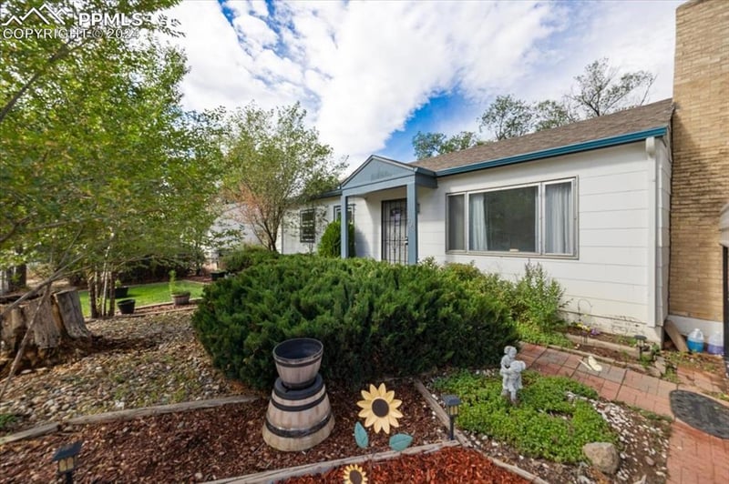 1936 Cedar Ave, Colorado Springs, CO 80905