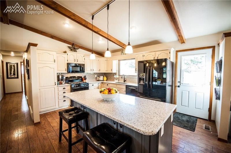 19360 Greenwood Dr, Monument, CO 80132