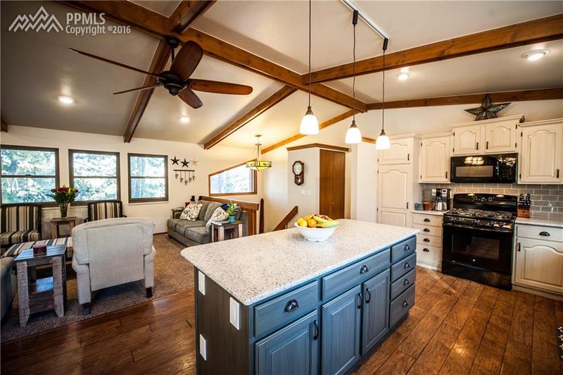 19360 Greenwood Dr, Monument, CO 80132