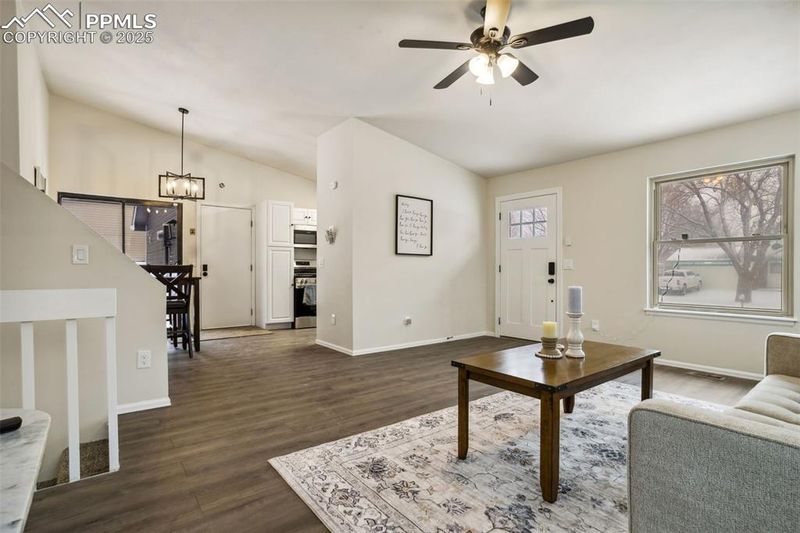 1940 Whitehorn Dr, Colorado Springs, CO 80920