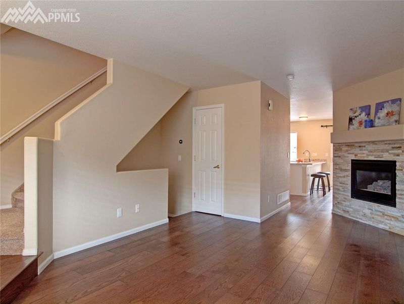 1942 Bristlecone Dr, Colorado Springs, CO 80919