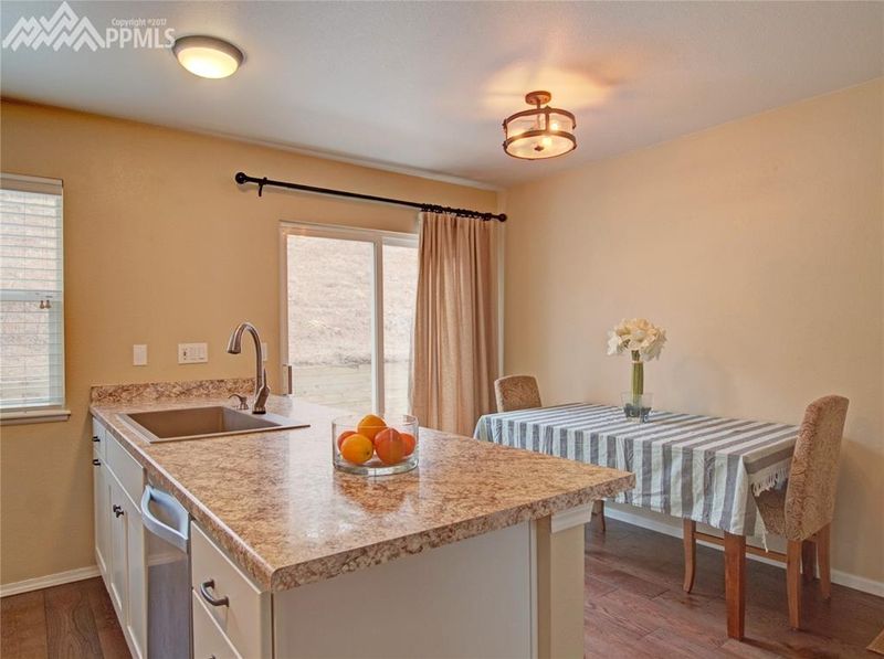 1942 Bristlecone Dr, Colorado Springs, CO 80919