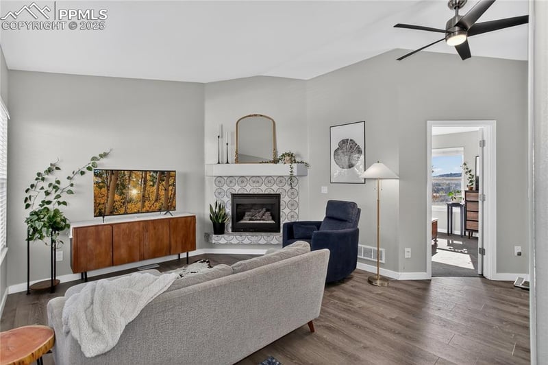 1945 Bristlecone Dr, Colorado Springs, CO 80919