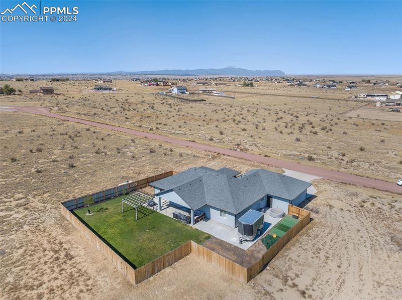 1946 E Gladstone Ln, Pueblo, CO 81007