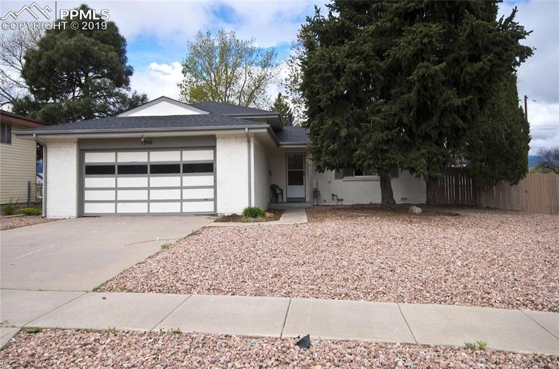 1946 Warwick Ln, Colorado Springs, CO 80909