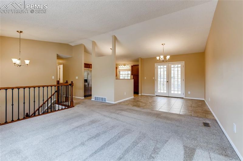1948 Independence Dr, Colorado Springs, CO 80920