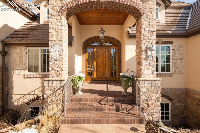 1950 Fox Mountain Point, Colorado Springs, CO 80906