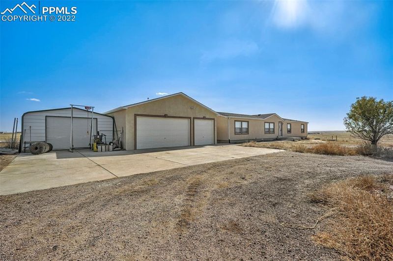 1955 S Calhan Hw, Yoder, CO 80864